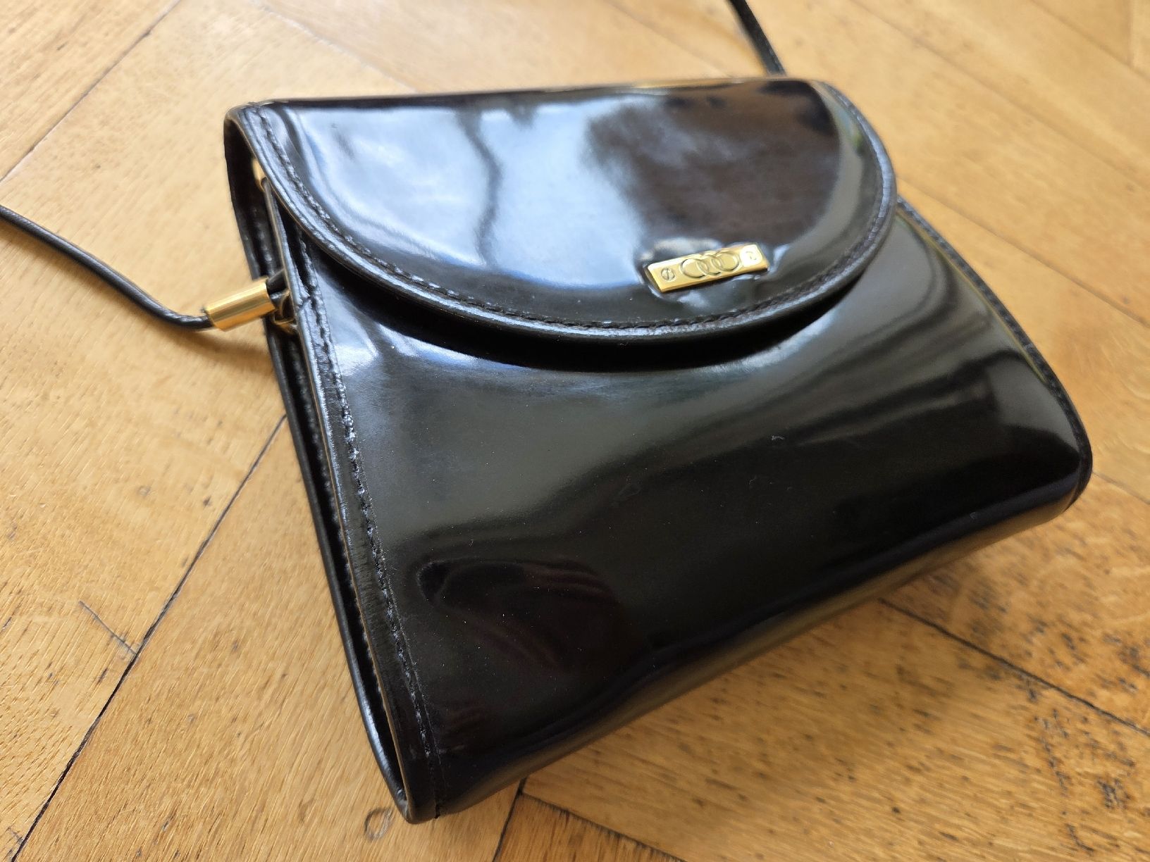 Taschen für Damen: Sac vintage verni noir – Gebraucht aus Territet von Cenh 1