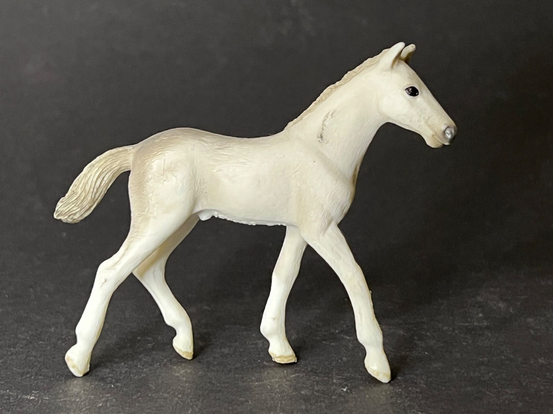 Schleich Statuette: Schleich 13860 Holsteiner Fohlen Pferde – Usato da Ennetbaden venduto da mapa05 7