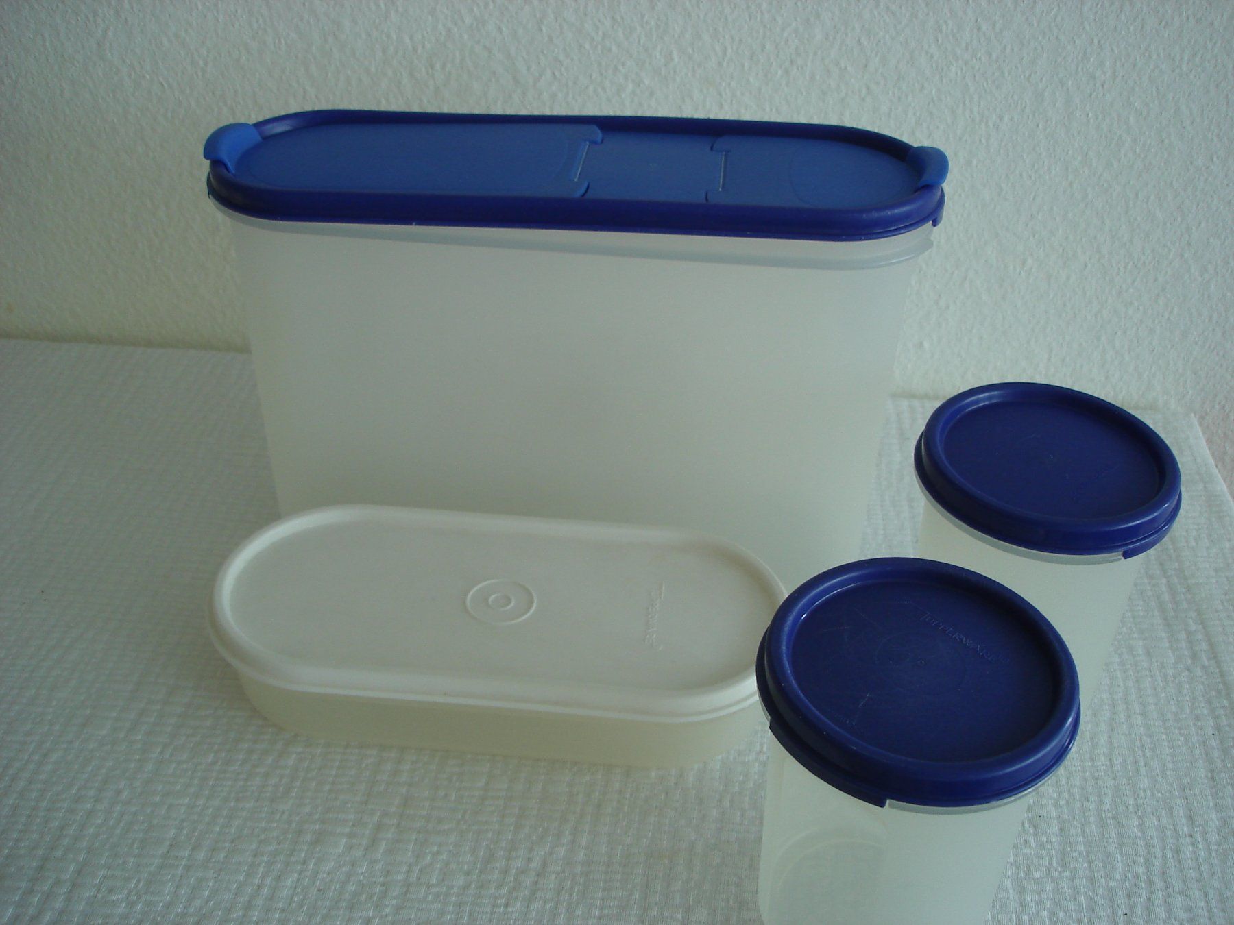 Tupperware Contenitori & Simili: 4 verschieden Tupperware Aufbewahrungsbehälter Box – Usato da Regensdorf venduto da anna059