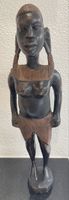 Statua africana in legno intagliata a mano