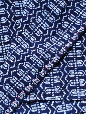 Unikat.Japanischer Yukata Schal. Blau weiss Handruck