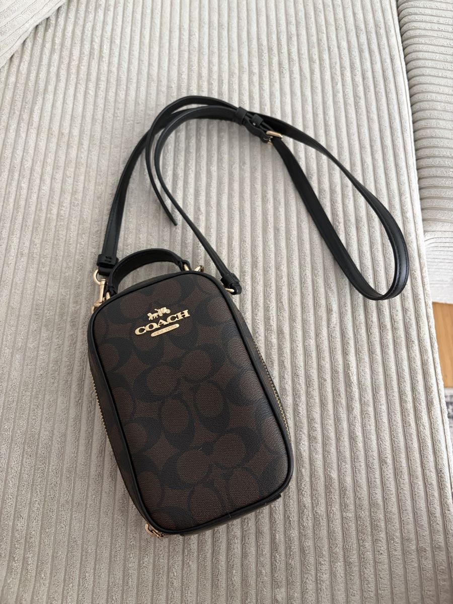 Coach Sacs femmes: Coach Tasche klein monogramm braun - top! – D'occasion à Meggen par moni_96 1