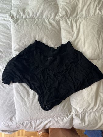 Brandy Melville, short noir, taille unique, parfait été!