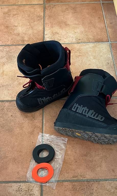 Scarpe da uomo: Splitboard Boots thirtytwo TM-2 Jones 44,5 – Usato da Goldiwil (Thun) venduto da mic_z6gv
