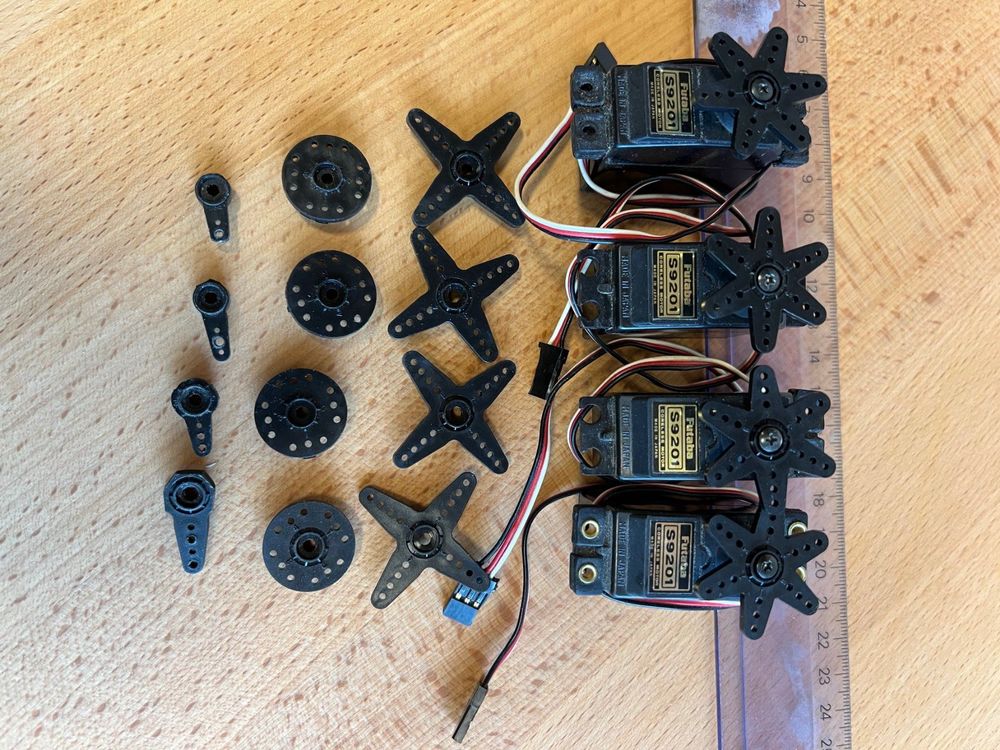 Futaba, Servos S9201, StandardServos Kaufen auf Ricardo