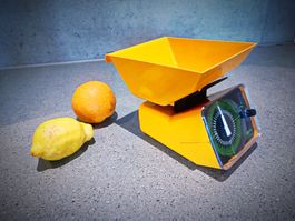 Funky vintage orange schwedische Küchenwaage aus den 70er
