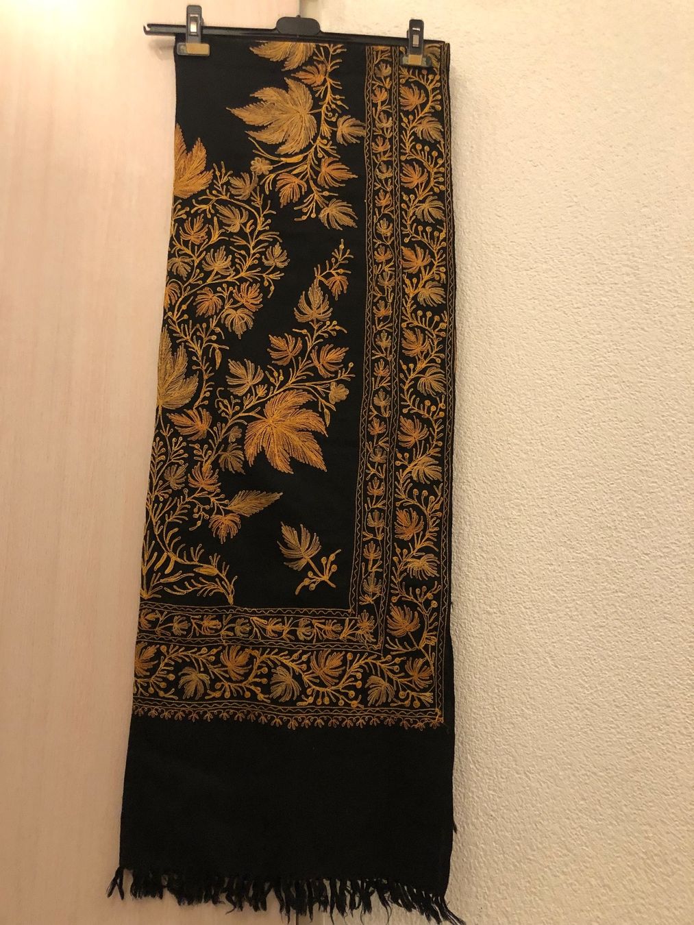 Foulard & Sciarpe: MAXI WINTER SCHAL – Usato da Zürich venduto da heb_c9cj