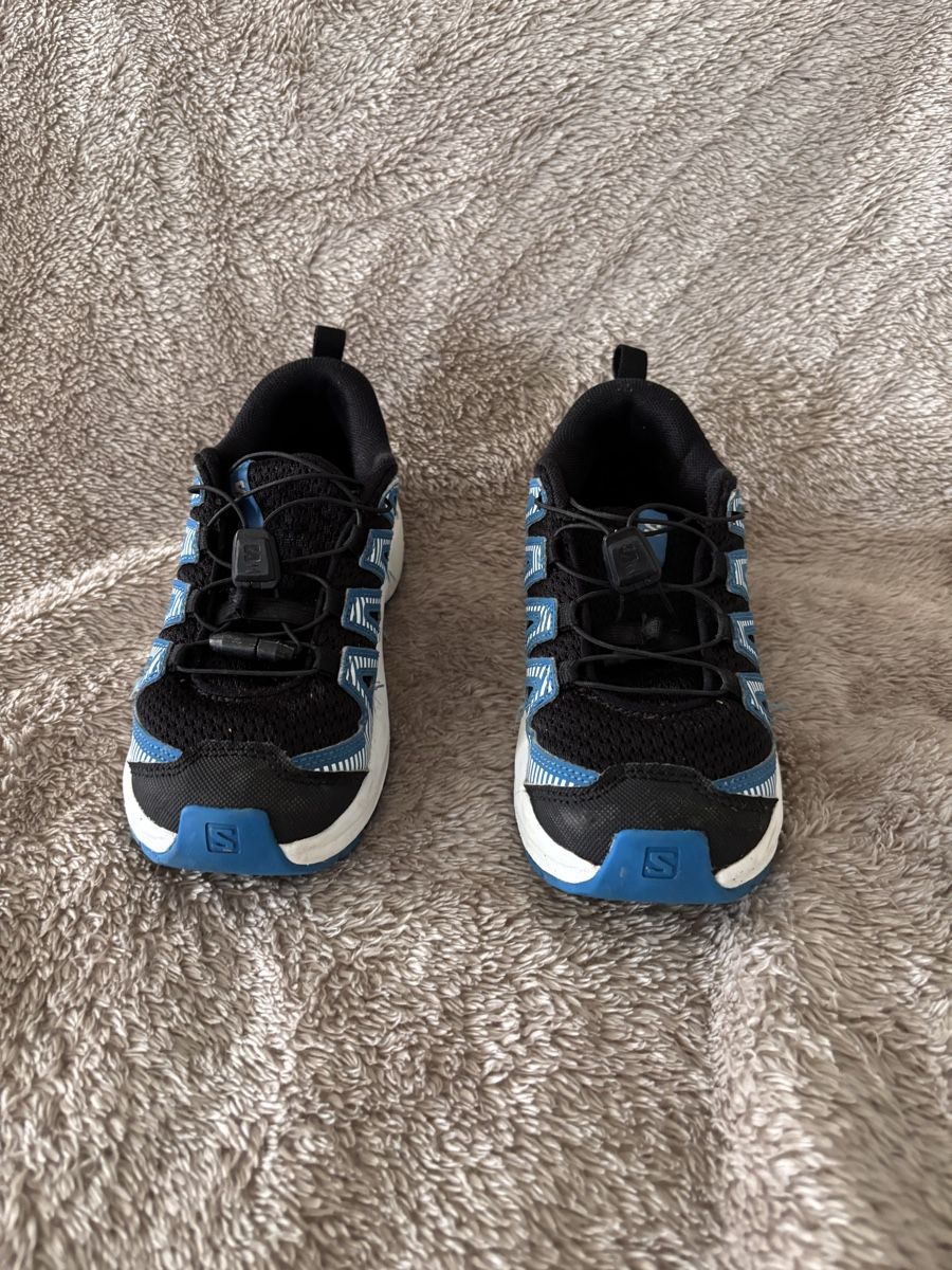 Salomon Scarpe per ragazzi: Kinderschuhe / Trekkingschuhe Salomon XA Pro 3D – Usato da Waltenschwil venduto da Schmetterling2015 2