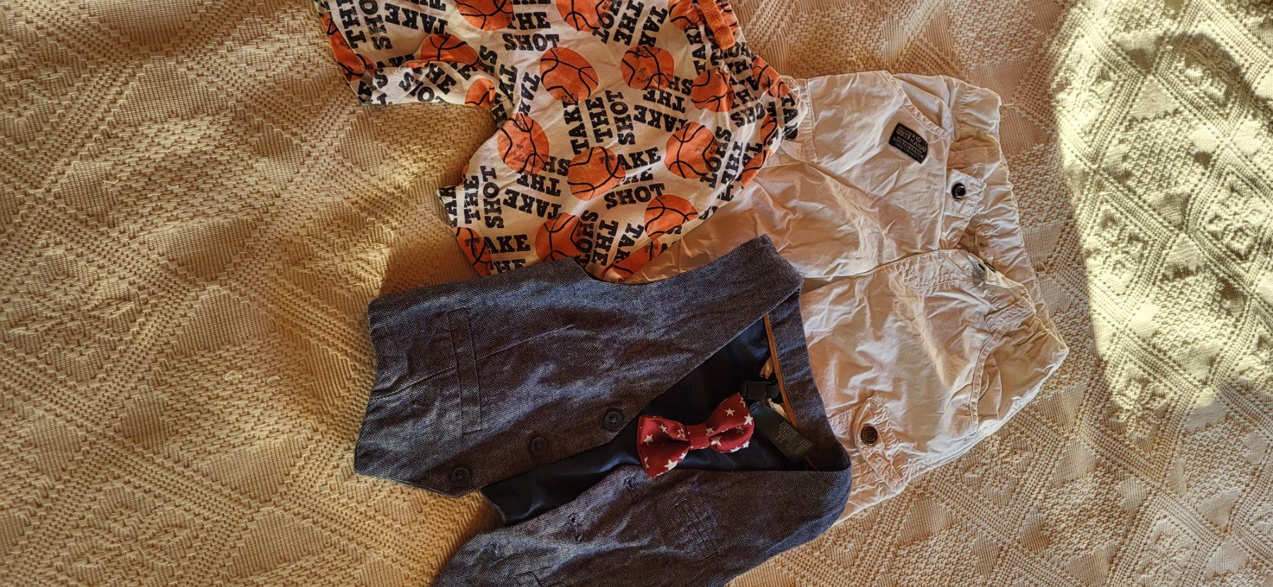 Lotti & Set di vestiti: Kleiderpaket 98 – Usato da Kienberg venduto da kajat
