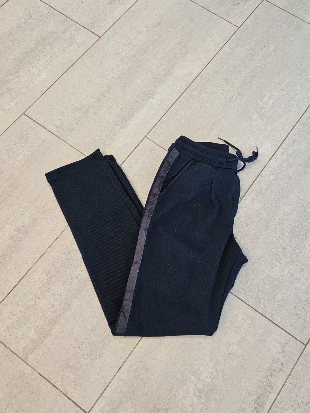 Hosen: Hose, Jogger, Joggpants, More & More – Gebraucht aus Wiesendangen von Sinhuk 1