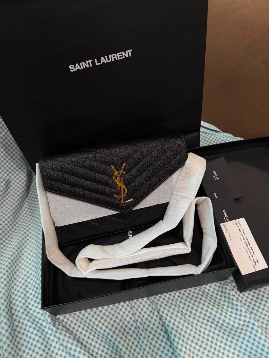 Altro in  Abbigliamento & Accessori: Saint Laurent WOC 9 y2022 – Usato da Widnau venduto da Pukpan_99