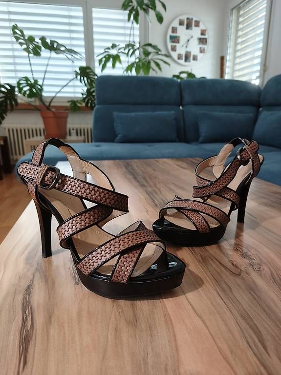 Chaussures femmes: Geox Heels Grösse 38 – Neuf avec emballage d'origine à Kaisten par lys_zzy8 1