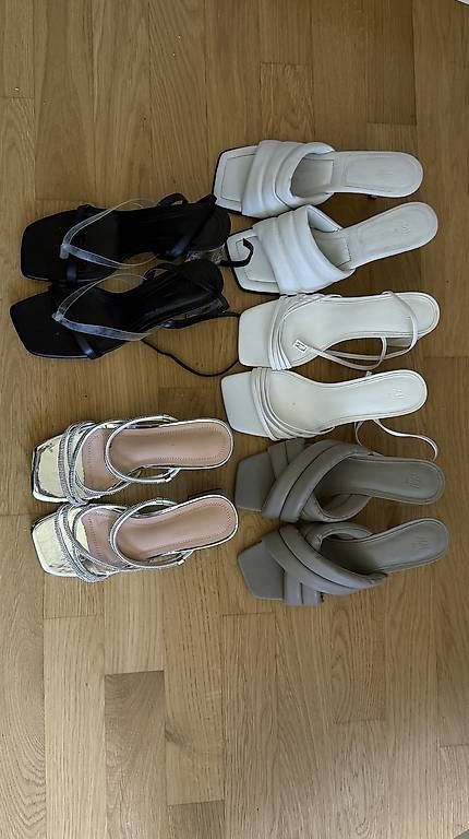 Scarpe da donna: Diverse Sandalen mit Absatz  – Usato da Effretikon venduto da lil_vgd5