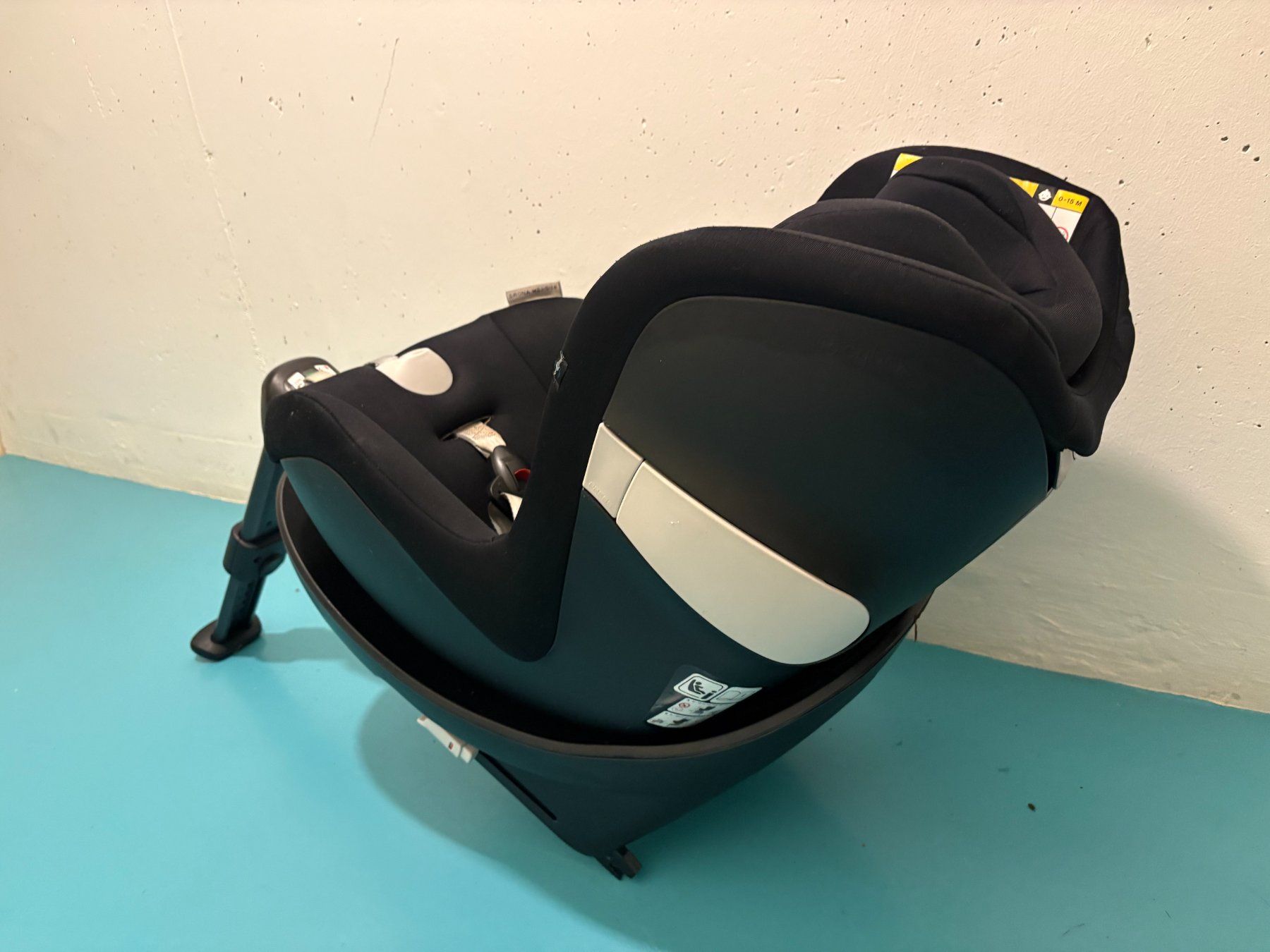 Cybex Sièges auto: CYBEX Kindersitz BLACK - 0-15 Monate mit ISOFIX – D'occasion à Greifensee par oli_c7w6