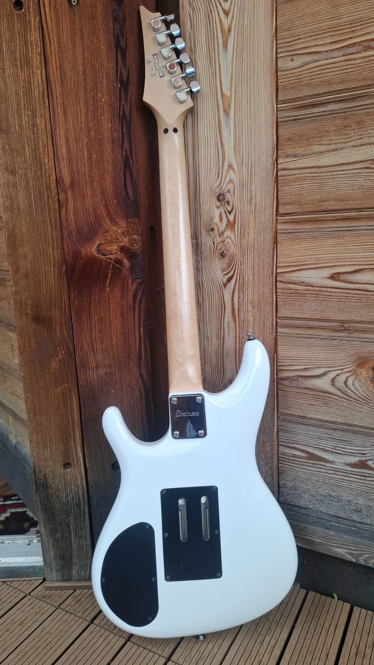 Strumenti musicali: Guitare JS100WH – Usato da St-Martin VS venduto da jul_9tsx 4