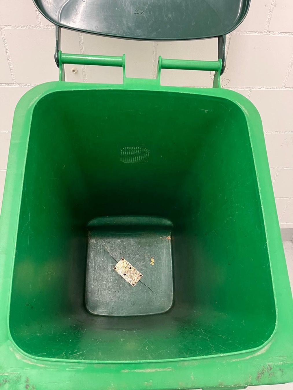Altro per Ufficio & Commercio: Kunststoffcontainer – Usato da Muri AG venduto da casually 2