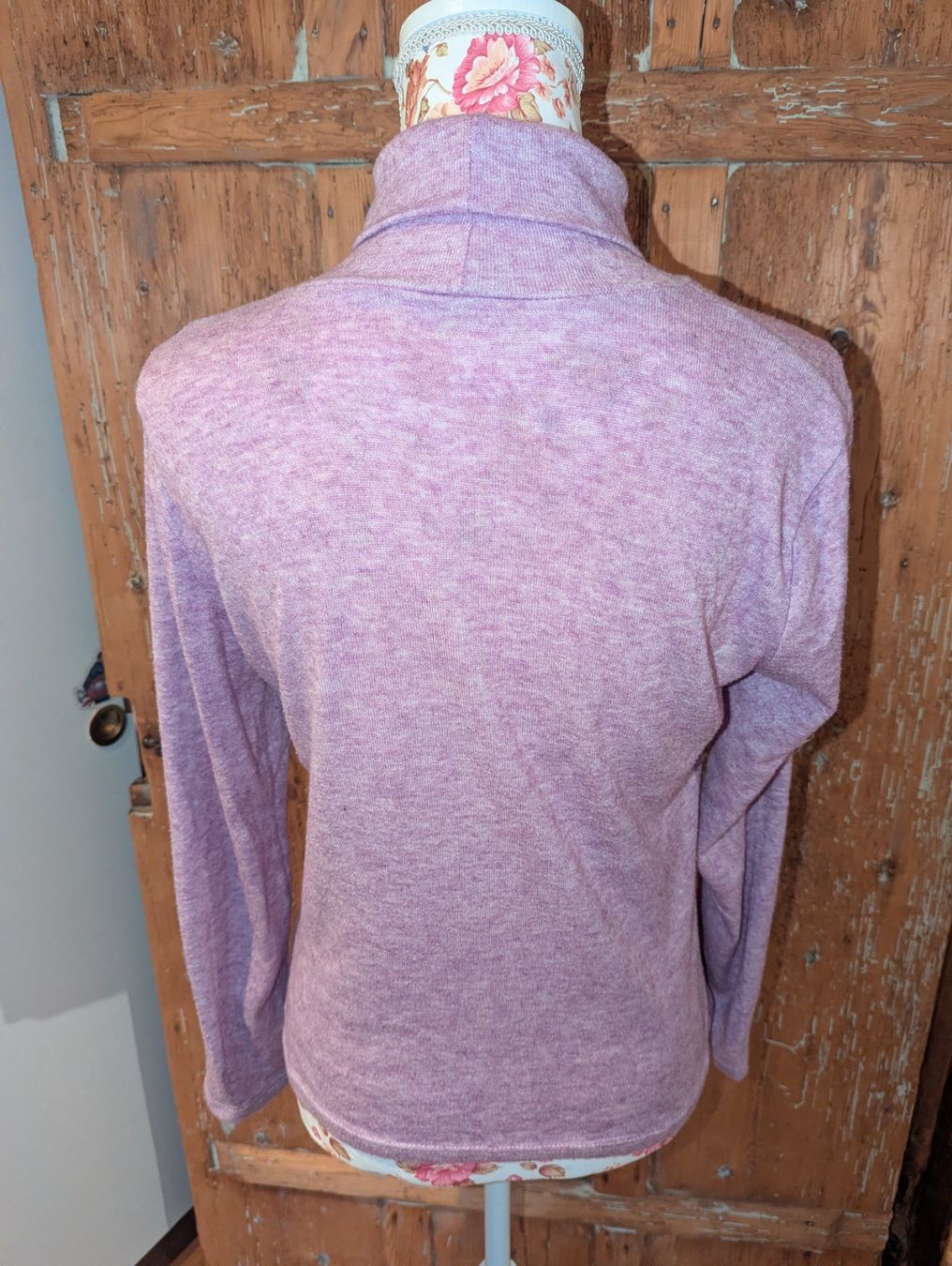 Pullover & Sweatshirts: Trendiger Rollkragenpullover, Lila, Herbst/Winter Top! 38/40 – Gebraucht aus Altendorf von Eistoelter 1