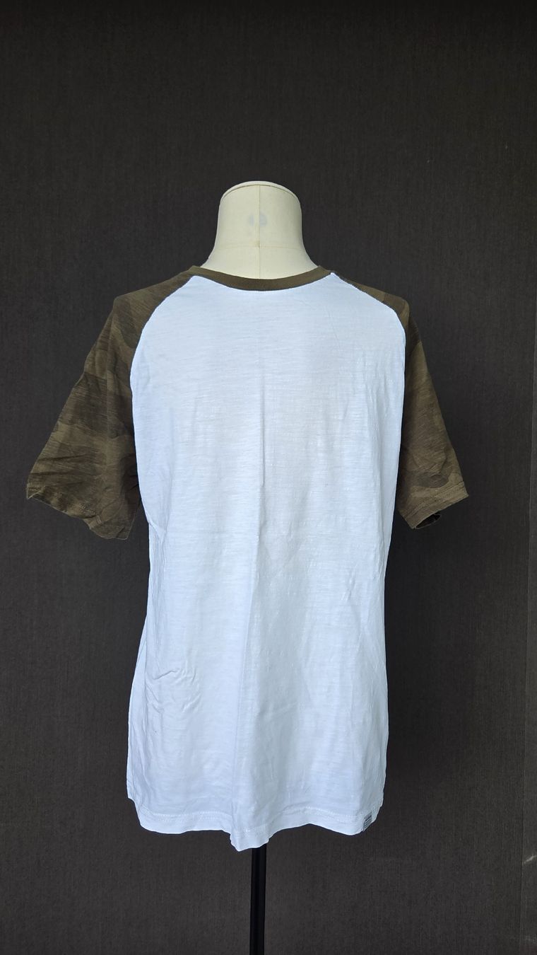 Tommy Hilfiger Camicie, T-shirt & Polo: Diverse Jungen T-Shirts in M – Usato da Kreuzlingen venduto da MeinKleinesAtelier 7