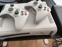 Xbox 360 blanche 60GB 2 manettes