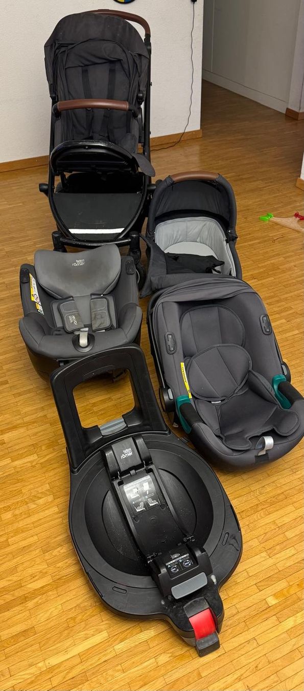 Britax Römer Carrozzine: Britax Römer Gesamtset – Usato da Zürich venduto da kce_6vmr