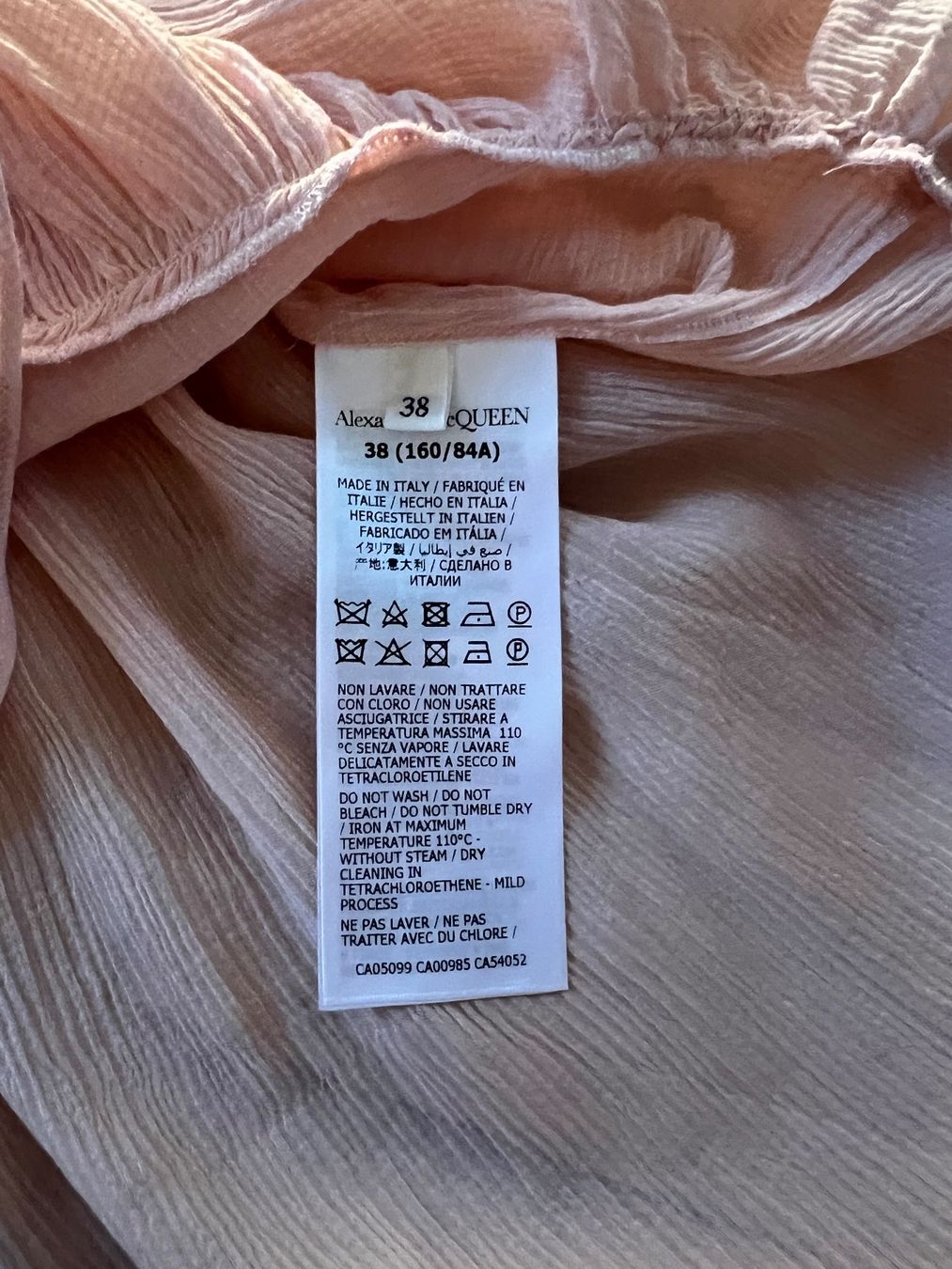 Alexander Mcqueen Camicette: Alexander McQueen Bluse Rosa Seide/Baumwolle mit Rüschen – Usato da Zürich venduto da ella_jj 2