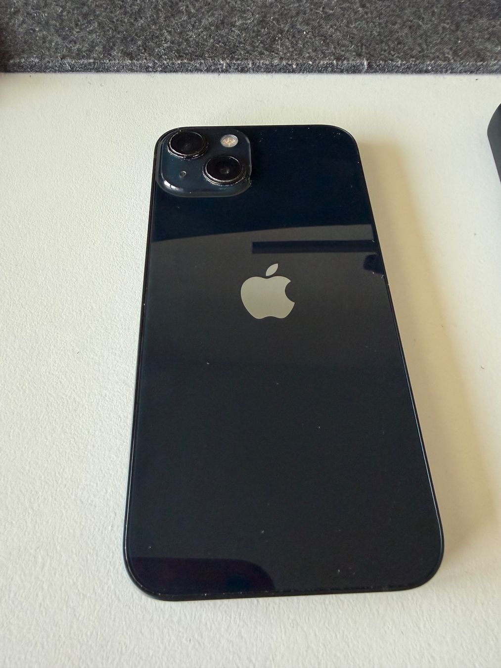 Apple Telefoni cellulari / Smartphones: iPhone 13, 128GB, Midnight – Usato da Zürich venduto da t33k4 3