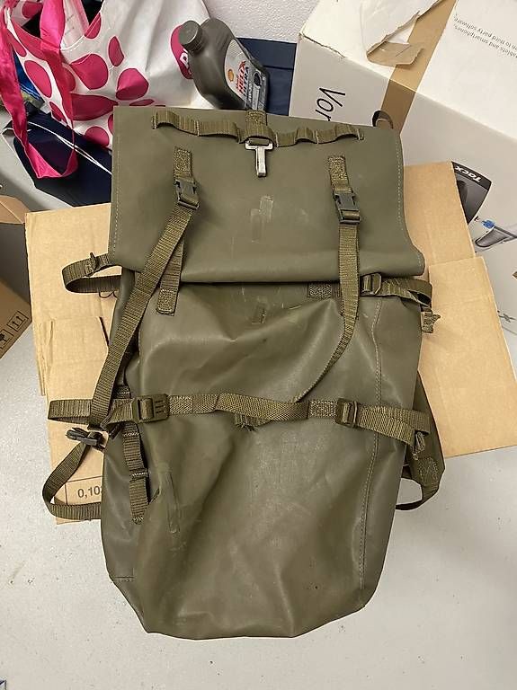 Schweizer Armee Rucksäcke: Karusa Schweizer Armee Kampfrucksack – Gebraucht aus Seengen von dan_h9dw