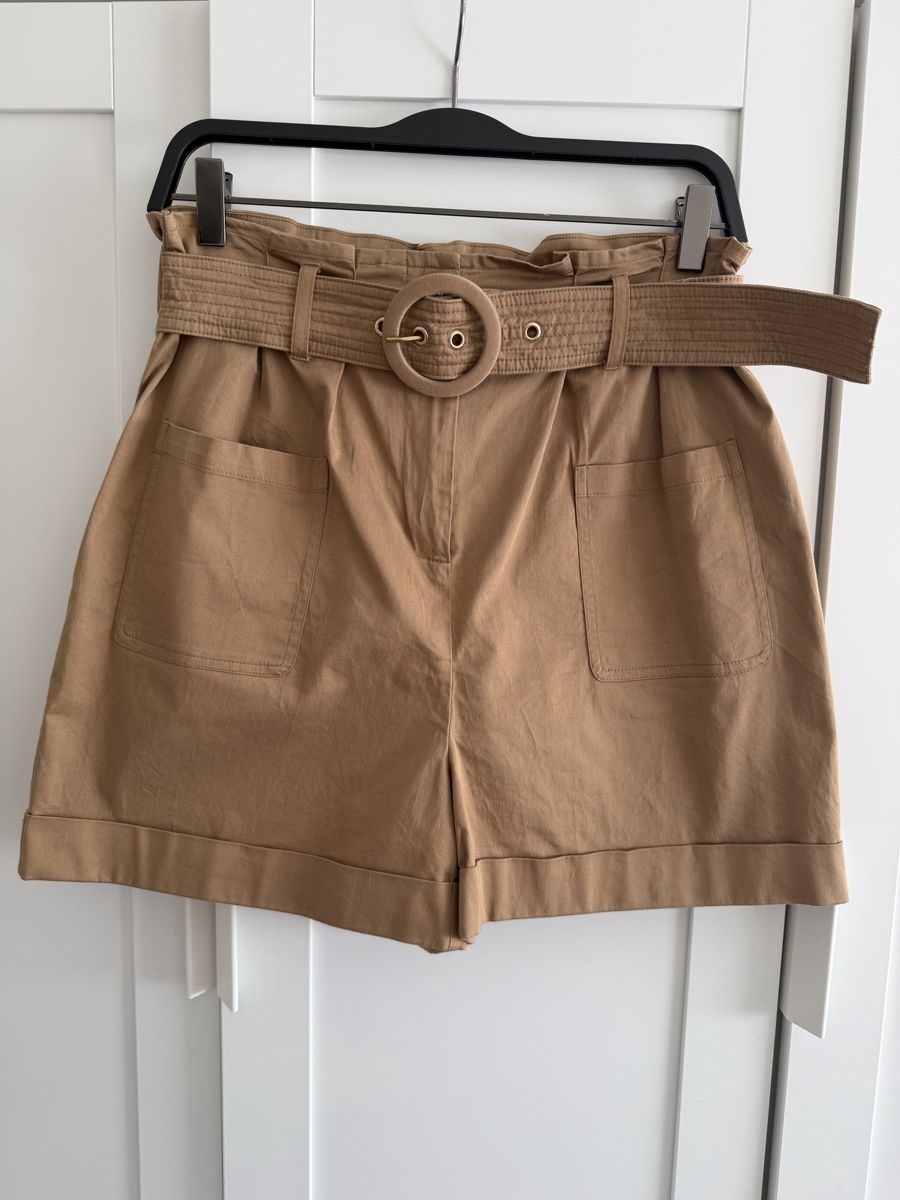 Morgan Pantaloni: Short Morgan gr 40 – Usato da Samedan venduto da lau_q8yh 2