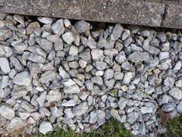 Pierres de jardin décoratives