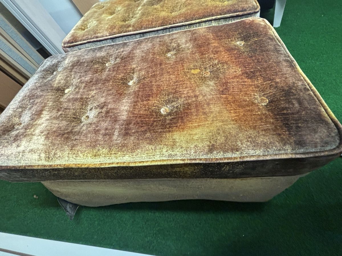 Sgabelli: Hocker aus samt – Usato da Zug venduto da Biki72 4