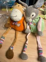 2 lustige Plüsch Tiere