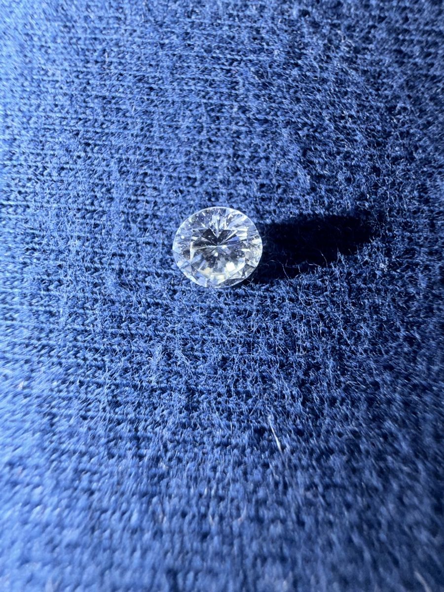 Pietre preziose: Diamant 0…. karat – Usato da Hombrechtikon venduto da mes_mmb8 1