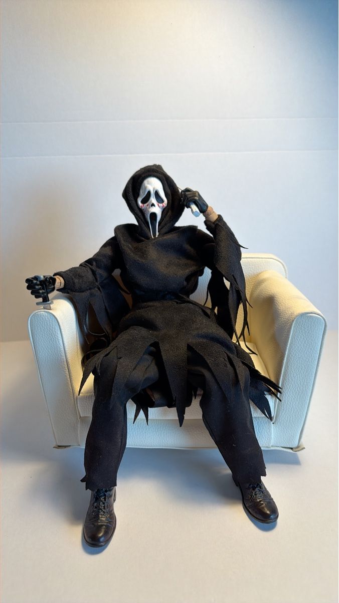 Hot Toys Statuette: Scream Ghostface Figur 1/6 von Why Studios, lose – Usato da Emmenbrücke venduto da dza_dn5r