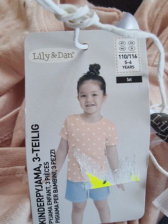 Kinderpyjama  Kleiderpaket  6 teilig Grösse 110/116 neu