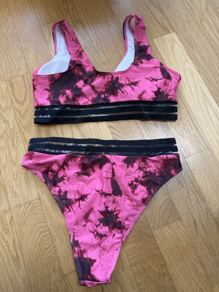 Costumi da bagno & Bikini: Pink Batik Bikini, Grösse L, neu – Nuovo (secondo la descrizione) da Thun venduto da Vans_98 2