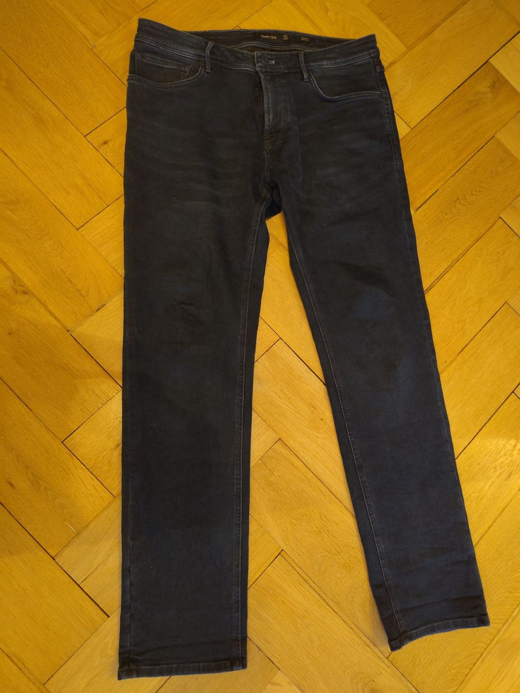 Massimo Dutti Jeans: Jeans – Usato da Bern venduto da Linii