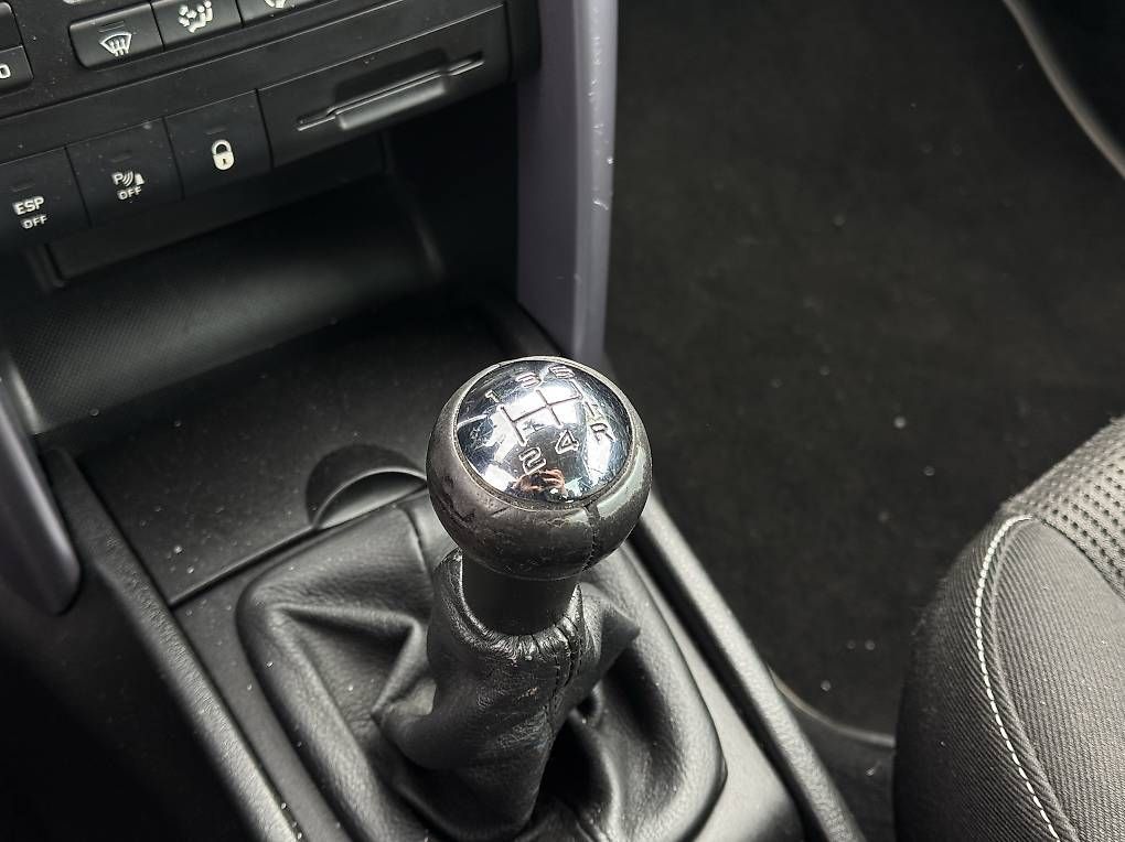 Autos: Peugeot 207 Cabrio 1.6i  – D'occasion à Agno par jonnyautosagl 5