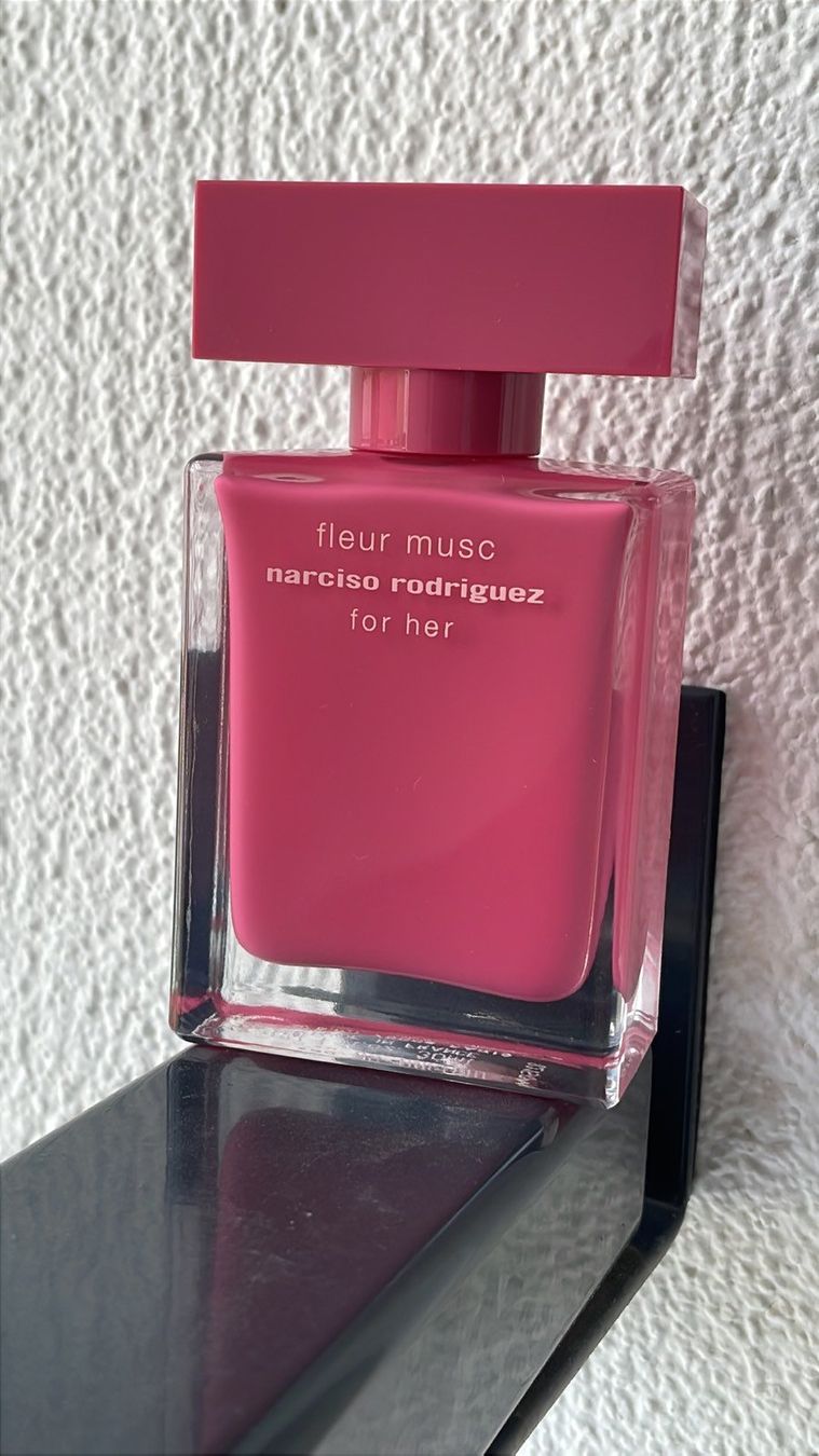 Narciso Rodriguez Parfums & Eau de Toilette: Narciso Rodriguez Fleur Musc EDP 30ml – D'occasion à Flums par Inna77