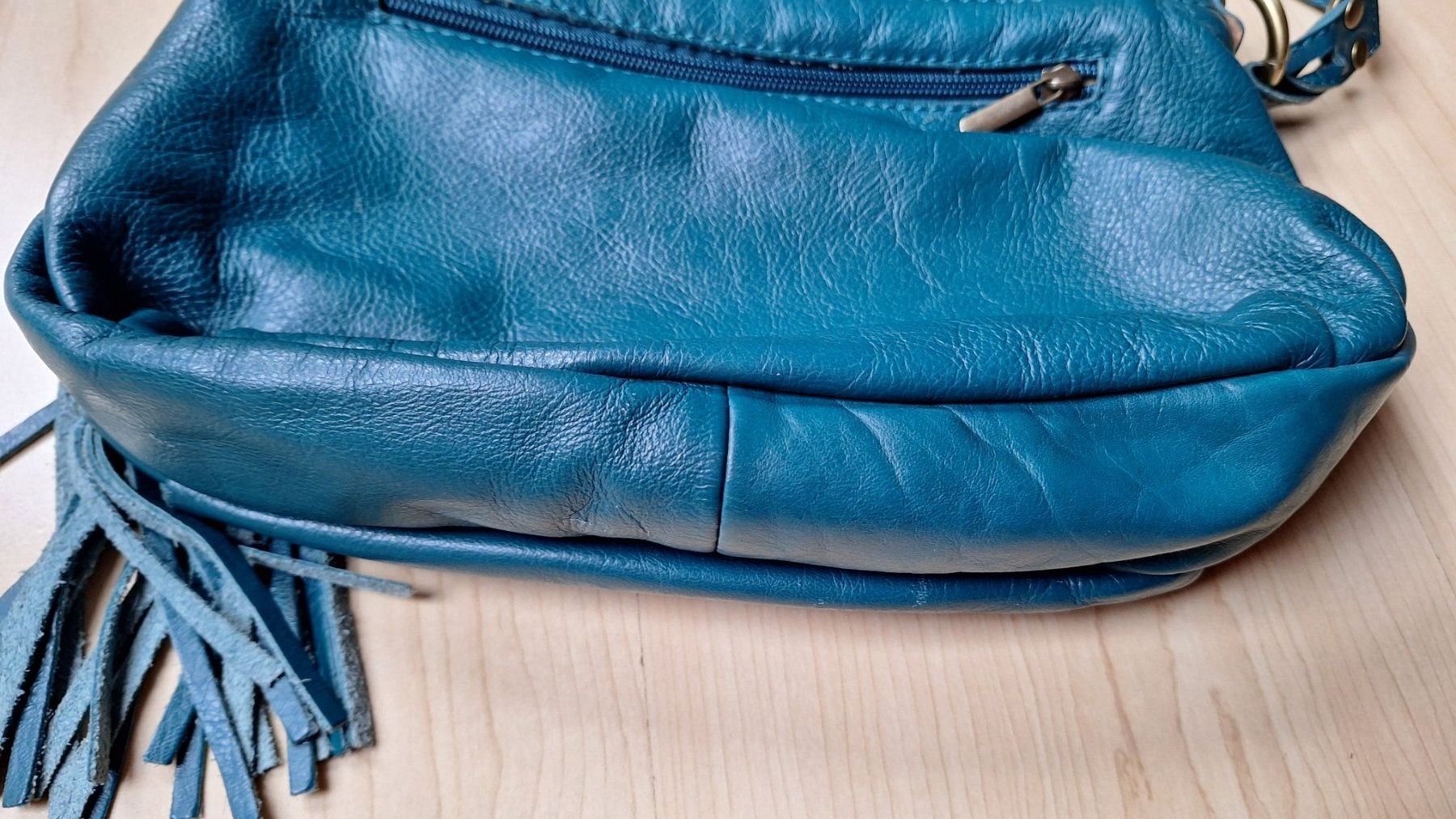 Borse da donna: ANOKI  ,Paris ,umhänge Tasche Leder Petrol – Usato da Dornach venduto da majo8689 7