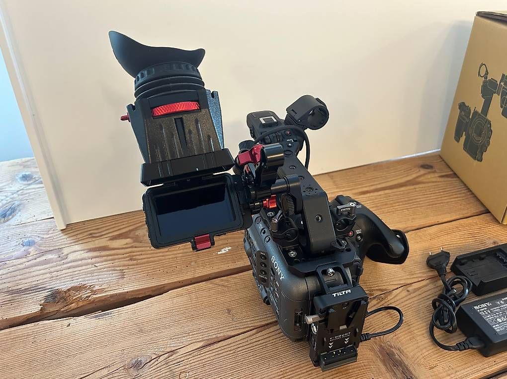 Sony Camcorder: Caméra Sony FX6 – Neu (gemäss Beschreibung) aus Delémont von trifouille 3