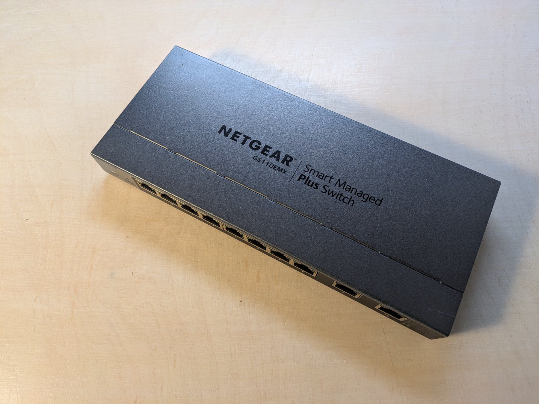 Netgear Hubs & Switches: Netgear GS110EMX – Gebraucht aus Niederwangen BE von mousaka20