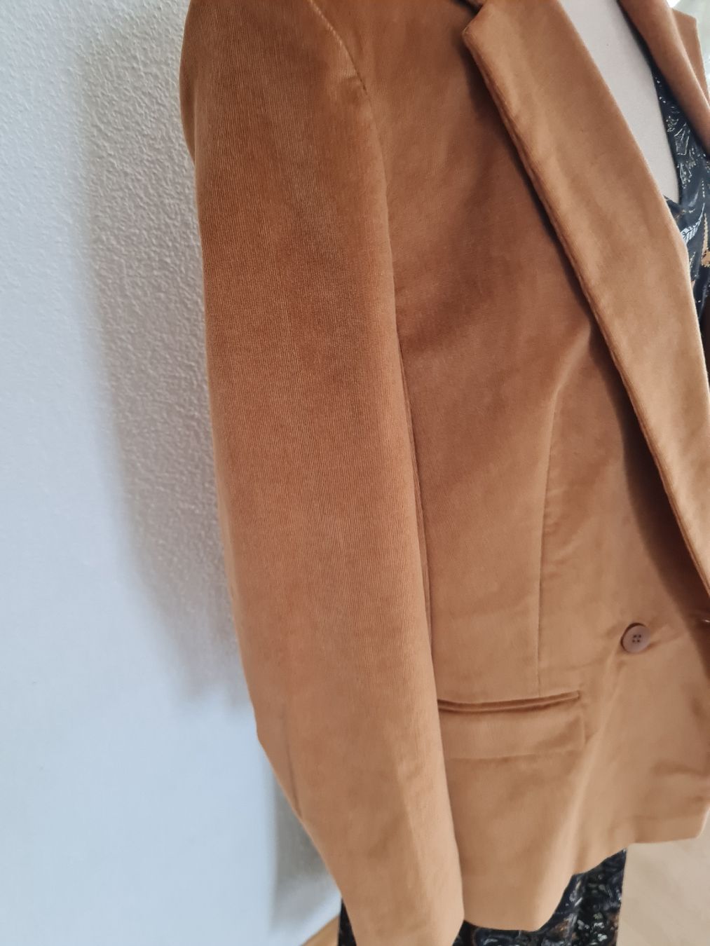 Esprit Jacken: Esprit Blazer Samt Gr.42 Braun Herbst Trend – Neu (gemäss Beschreibung) aus Rotkreuz von tat_8zds 2