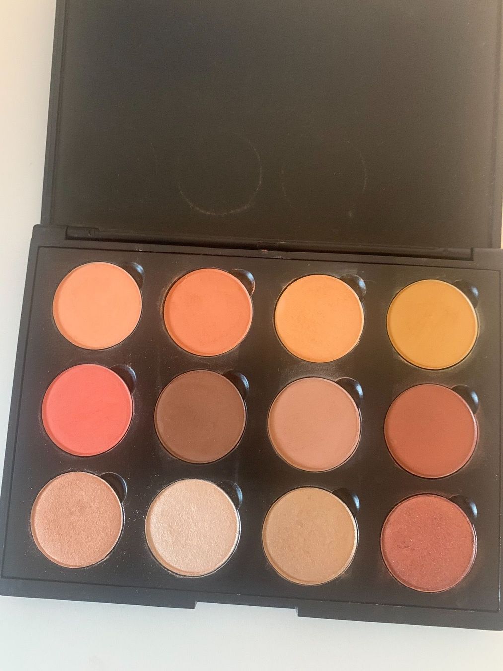 Make-up: Colourpop Shadow‘s Ladenpreis 69$ ink.Palette – Usato da Zürich venduto da deruja