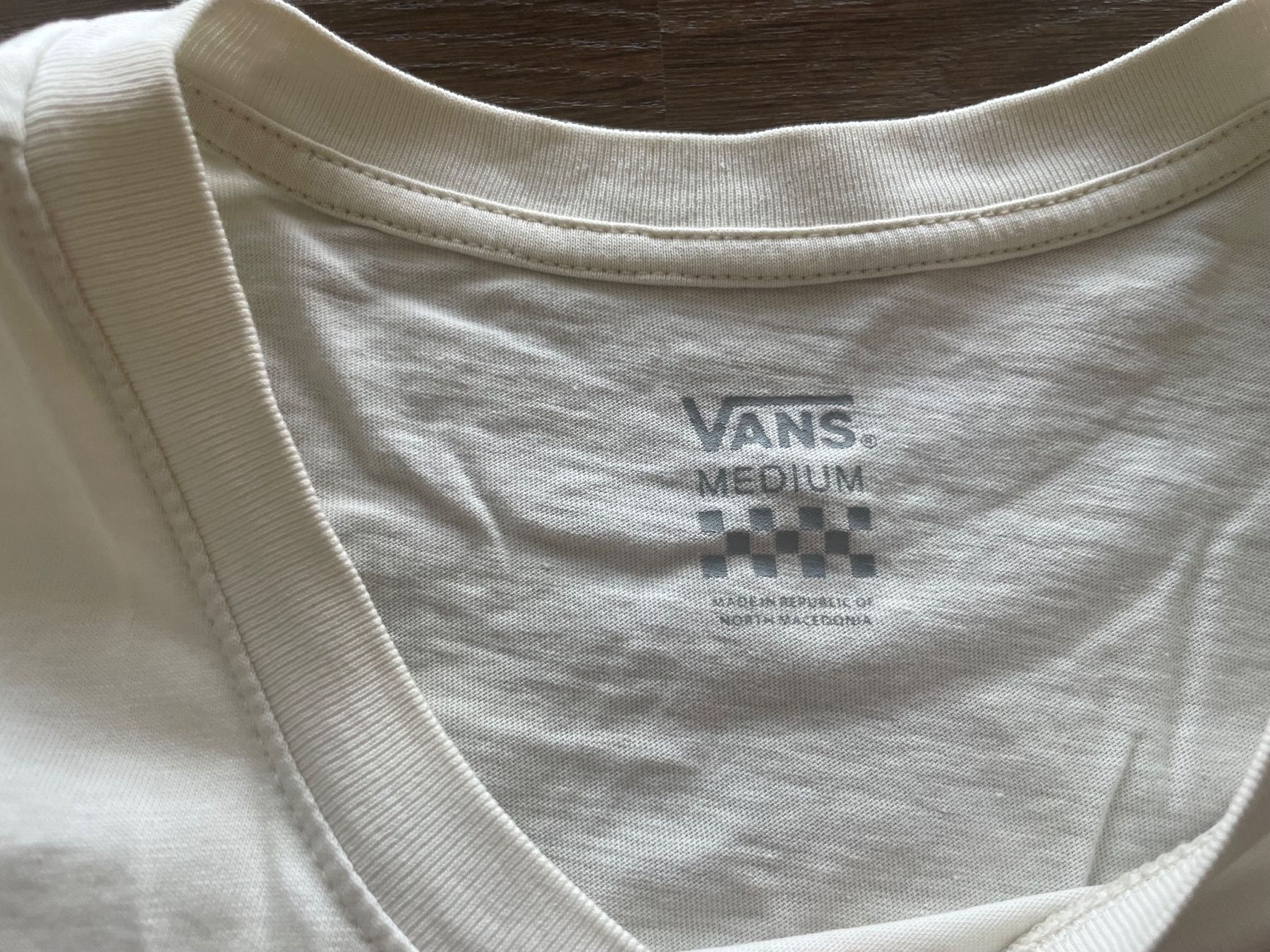 Vans T-shirt: T-Shirt Vans – Usato da Olten venduto da B3ren 3
