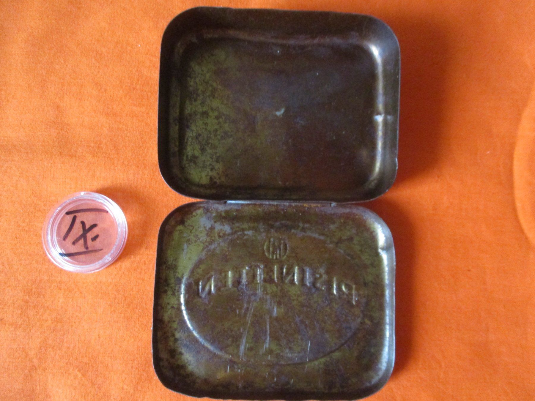 Pots: Blechdose Risinetten – D'occasion à Birsfelden par alles-muss-raus 1