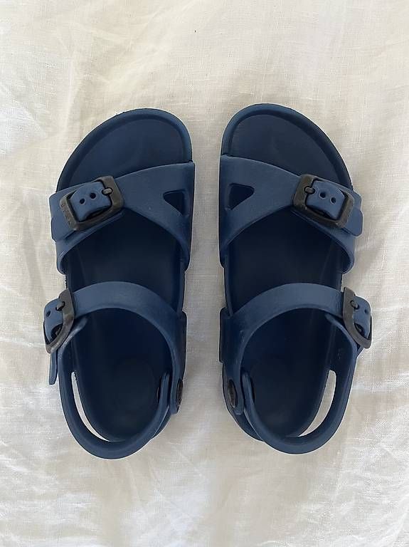 Schuhe für Jungen: BIRKENSTOCK GR 26 – Gebraucht aus Cham von carmen1985