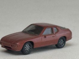 VE1- Herpa Porsche 924 weinrot metallic