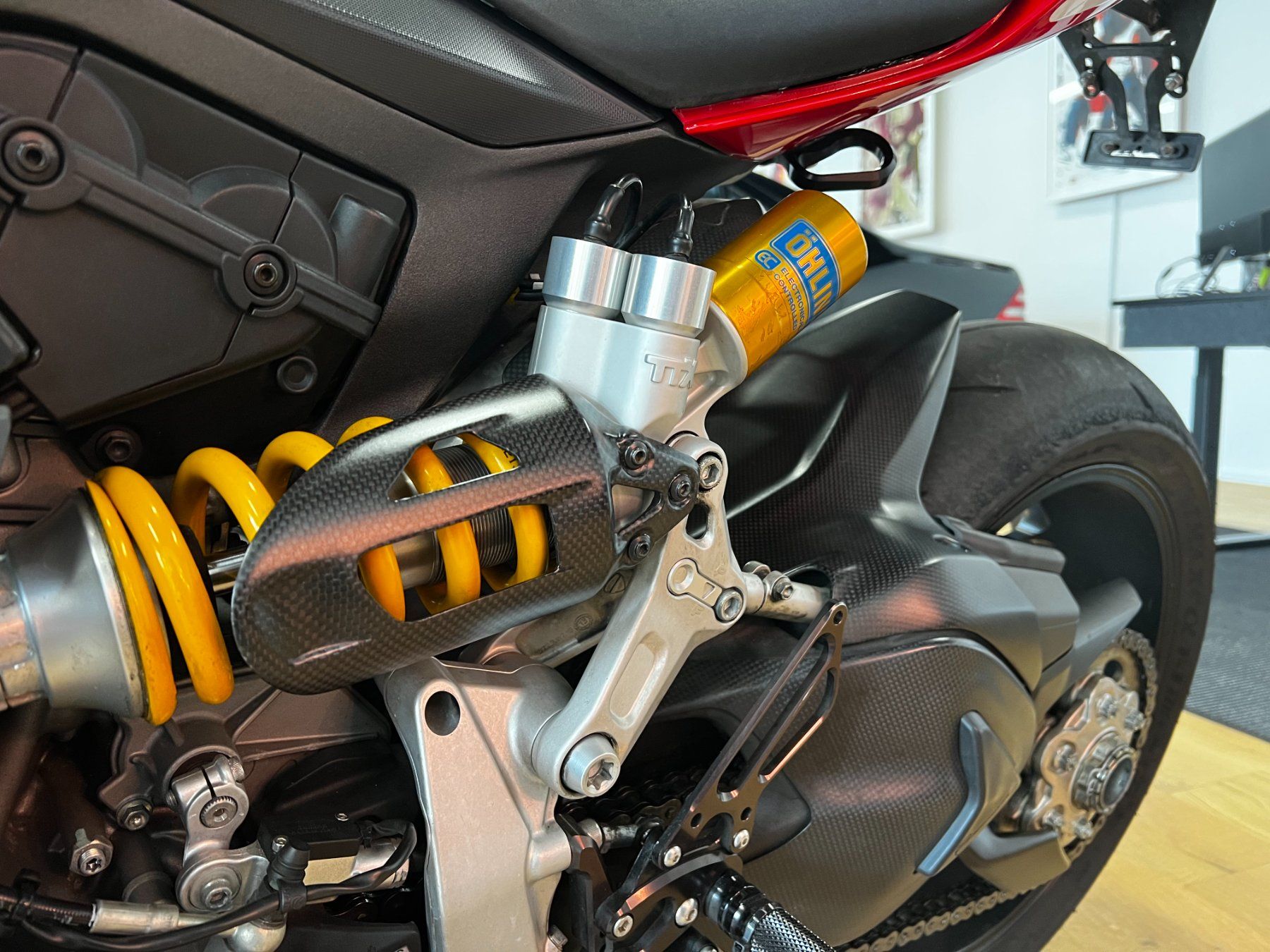 Ducati Strada: Ducati Panigale 1199 R – Usato da Kemptthal venduto da LTA_Group 7
