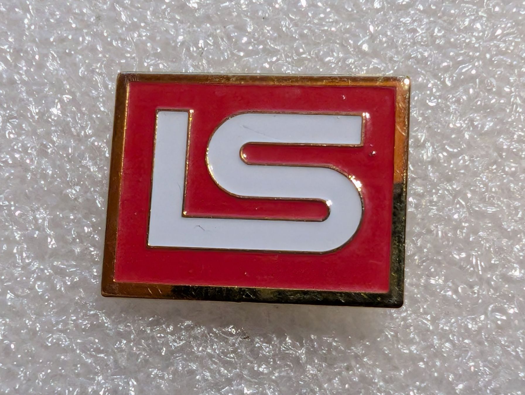 Placchette & Badge: Ansteckpin 267: LS – Usato da Oppligen venduto da Pin-Fall-Shop