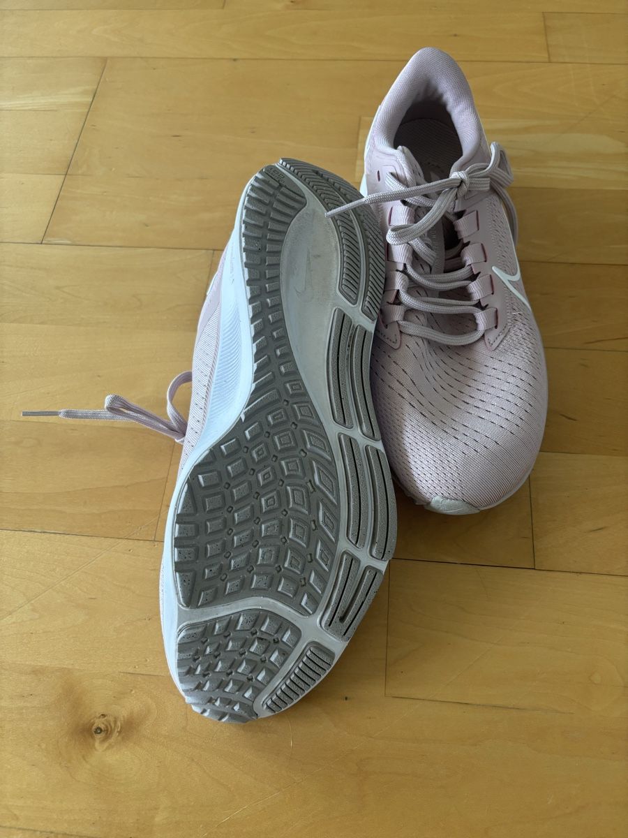 Nike Scarpe da donna: Nike Air Zoom Pegasus 38, rosa – Usato da Zürich venduto da BorjaCastillo 3